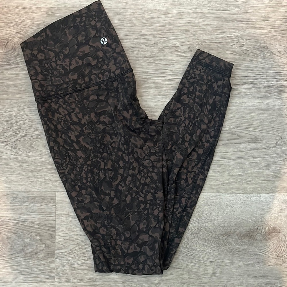 Lulu lemon align 25” inch good condition
